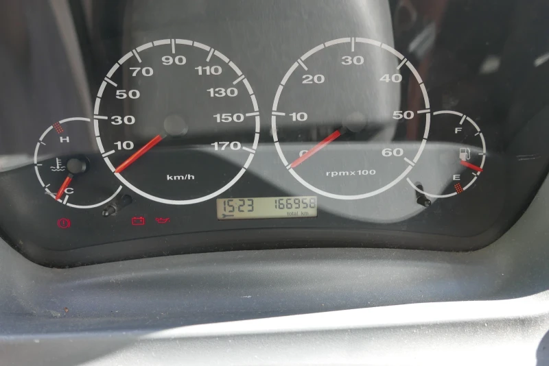 Кемпер HYMER / ERIBA, снимка 11 - Каравани и кемпери - 51725350