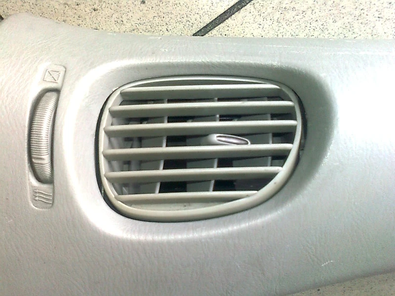 духалка за Нисан Алмера Тино (2)