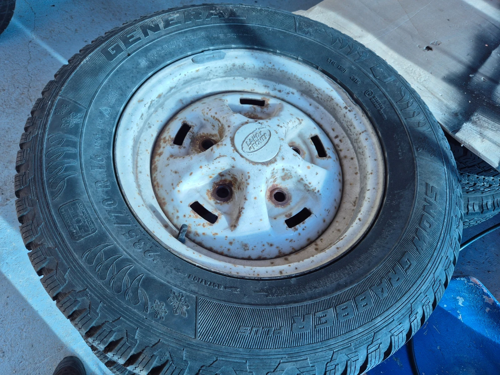 Гуми с джанти General 235/70R16, снимка 5 - Гуми и джанти - 54740258