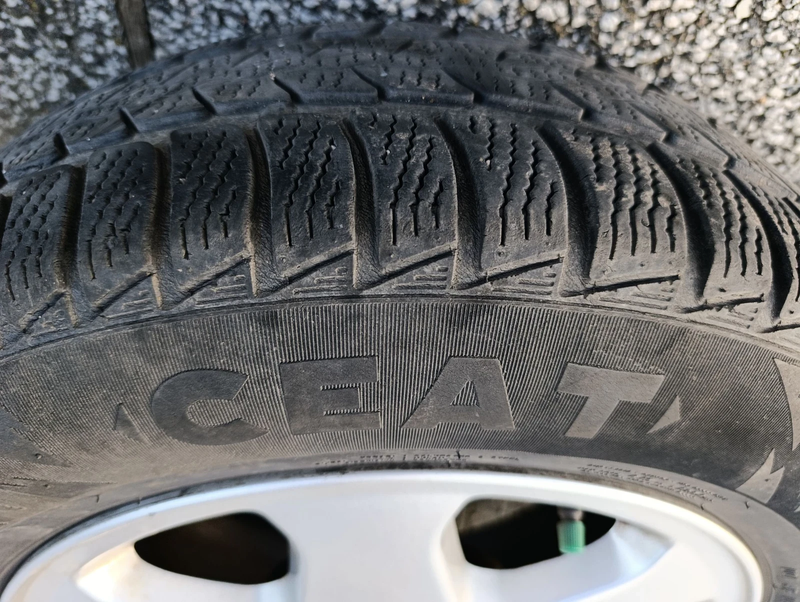 Гуми с джанти Continental 195/65R15, снимка 6 - Гуми и джанти - 54991719