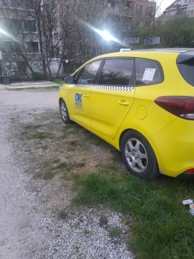 Kia Carens LPI  6+ 1 места, снимка 17