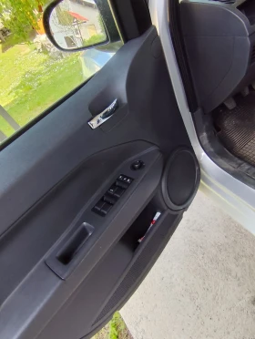 Обява за продажба на Dodge Caliber 2.0 TDI 140 к.с. ~7 300 лв. - изображение 8