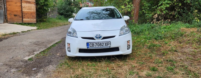 Toyota Prius, снимка 2 - Автомобили и джипове - 47525229