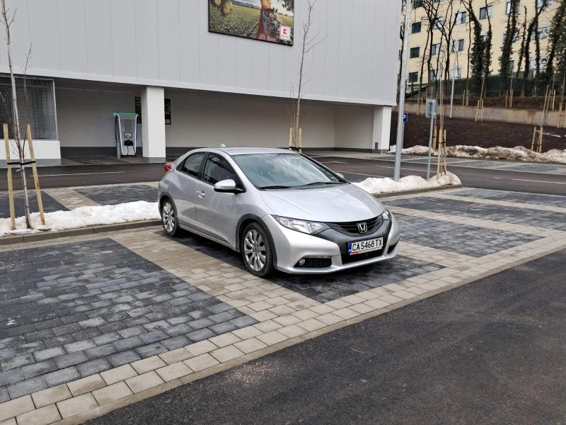 Honda Civic, снимка 2 - Автомобили и джипове - 48864955