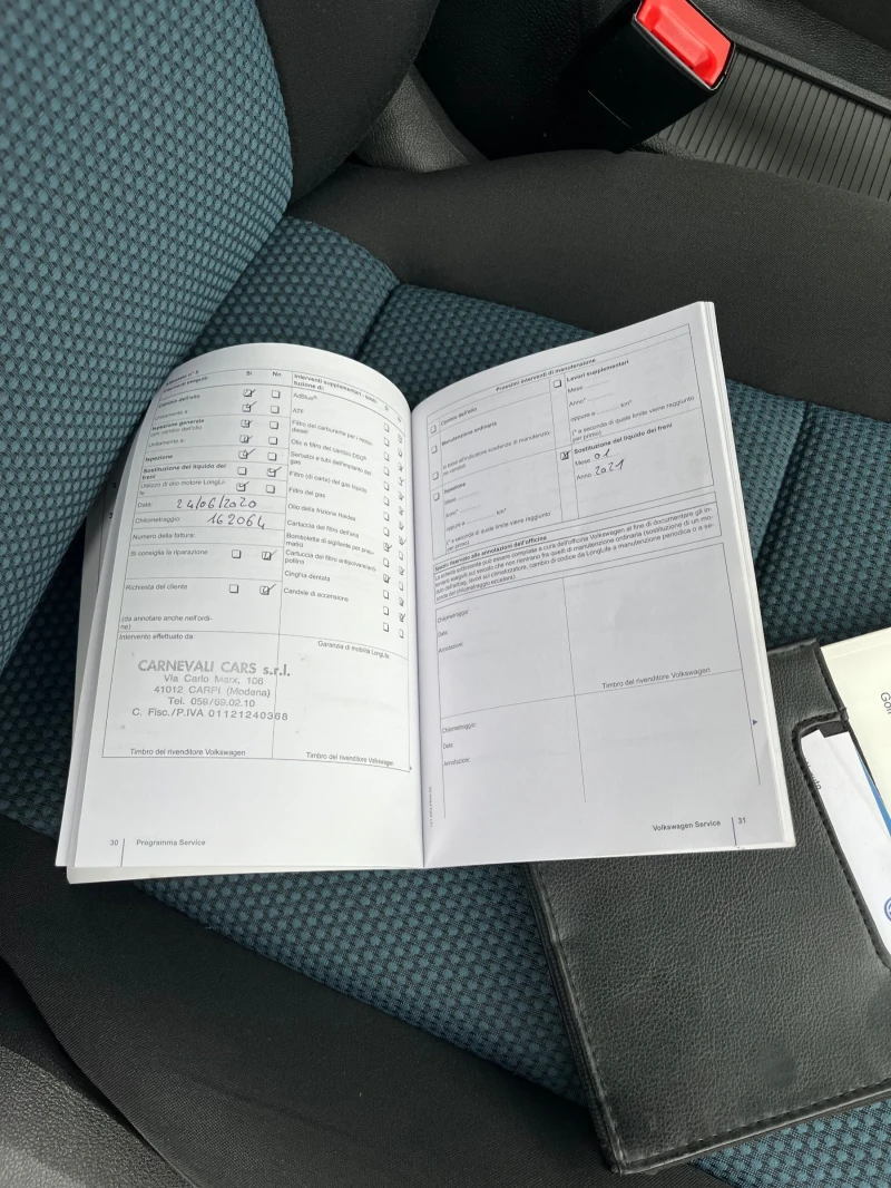 VW Golf 1.6tdi Италия , снимка 11 - Автомобили и джипове - 49697053