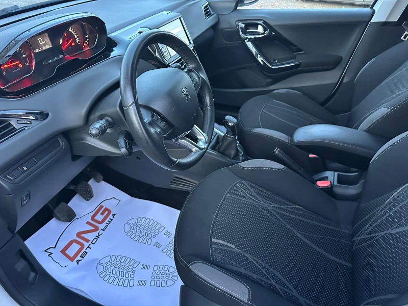 Peugeot 208 1, 200 EURO5B , снимка 9 - Автомобили и джипове - 51991995