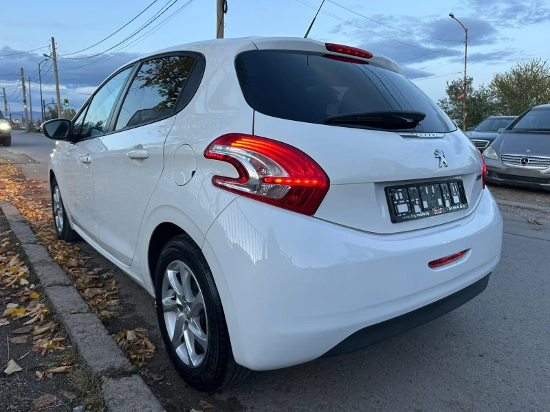 Peugeot 208 1, 200 EURO5B , снимка 5 - Автомобили и джипове - 51991995