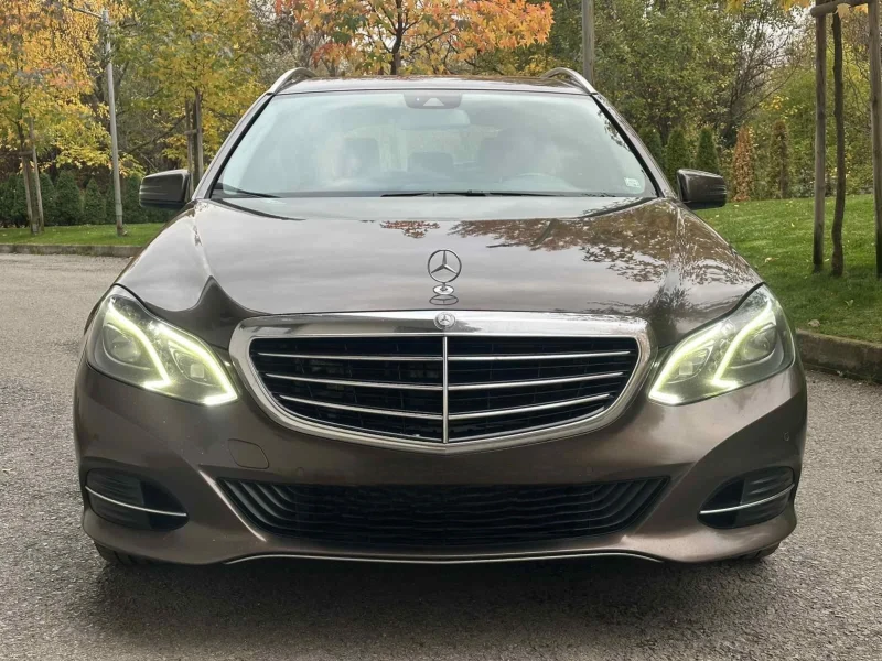 Mercedes-Benz E 350 CDI / ПОДГРЕВ / ВЪЗДУШНО ОКАЧВАНЕ , снимка 2 - Автомобили и джипове - 52309025