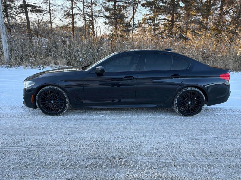 BMW 530 530i xDrive  CARFAX, снимка 2 - Автомобили и джипове - 52707095