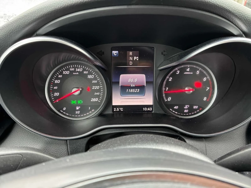 Mercedes-Benz C 300 4dr Sdn 4MATIC  CARFAX, снимка 8 - Автомобили и джипове - 53063672