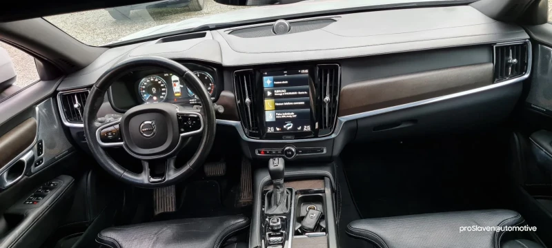 Volvo V90 D5, снимка 15 - Автомобили и джипове - 53471209