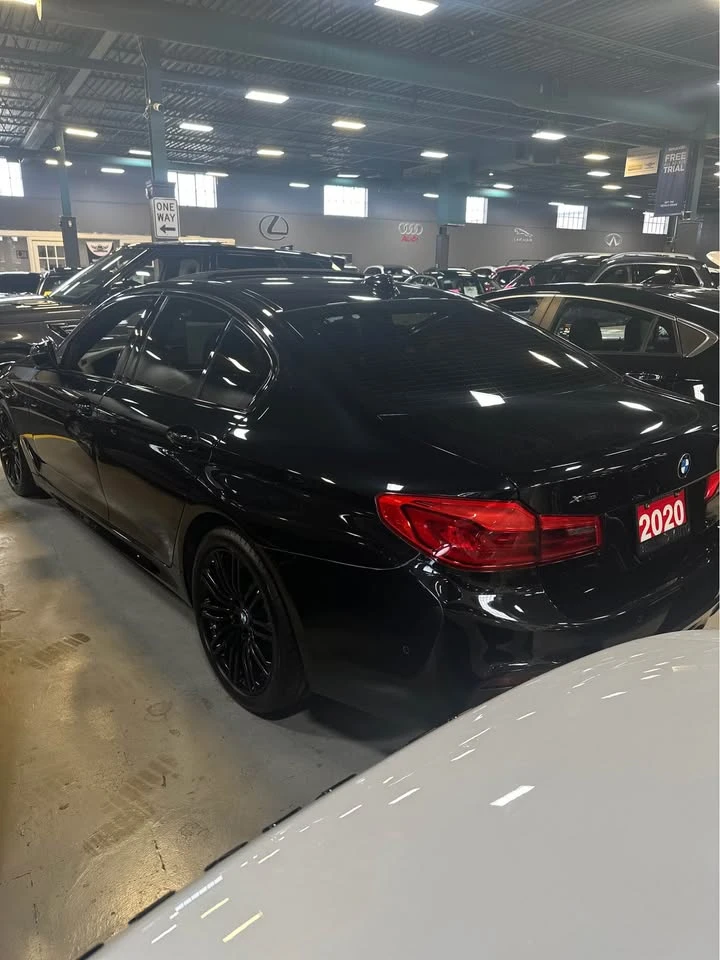 BMW 530 * M-Package  HeadUp  * * АвтоКредит* (ЦЕНА ДО БГ) - изображение 4