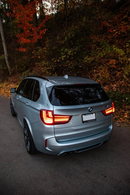 BMW X5M * Sports Activity Vehicle * CARFAX * БЕЗ ПЪРВОНАЧА, снимка 12 - Автомобили и джипове - 52950810