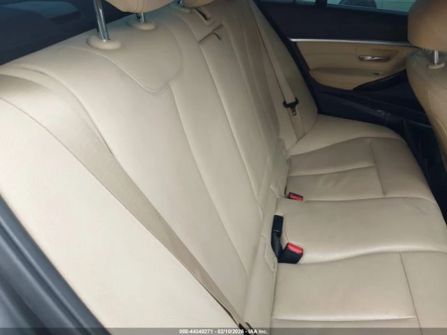 BMW 330 XDRIVE/ОТ 174 ЕВРО НА МЕСЕЦ, снимка 8 - Автомобили и джипове - 53893918