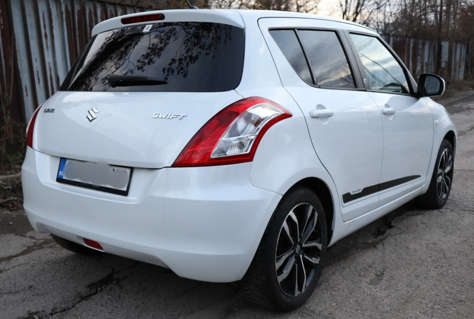 Suzuki Swift 1.2i Sergio Cellano - изображение 6