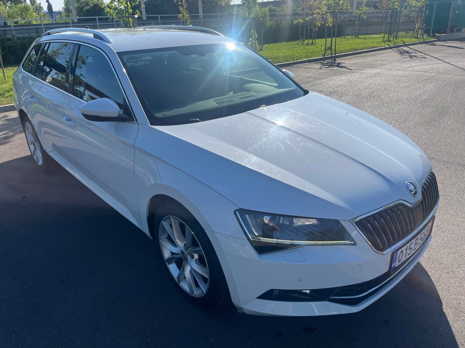 Skoda Superb 2.0 TDI 190kc 4x4 Facelift ДДС!РЕАЛНИ КМ - изображение 3