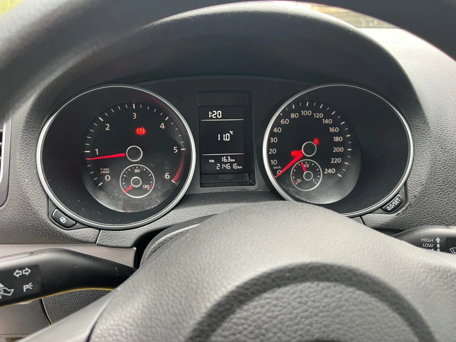 VW Golf 1.6tdi   | Mobile.bg   12