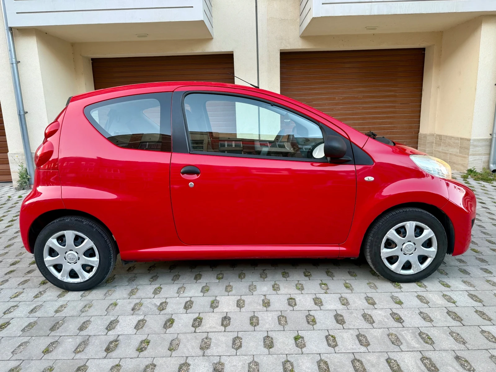 Peugeot 107 1.0  - изображение 4