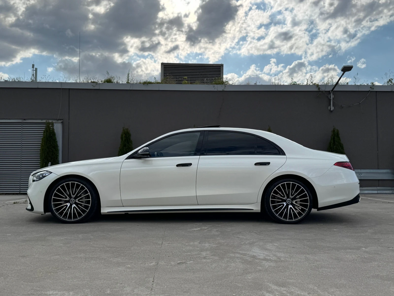 Mercedes-Benz S 500 L* AMG* 3xTV* AMBIENT+ * BUR* DIST* 3D* 21 *  - изображение 4