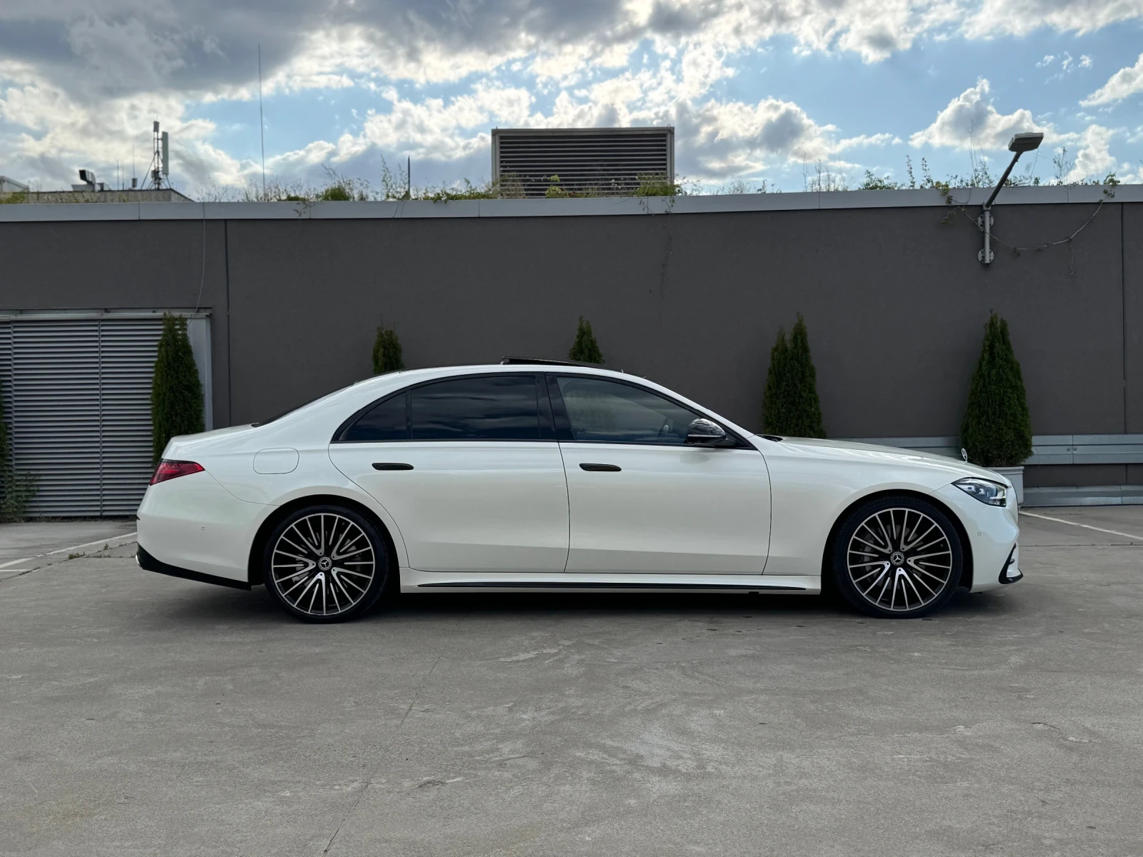 Mercedes-Benz S 500 L* AMG* 3xTV* AMBIENT+ * BUR* DIST* 3D* 21 *  - изображение 9