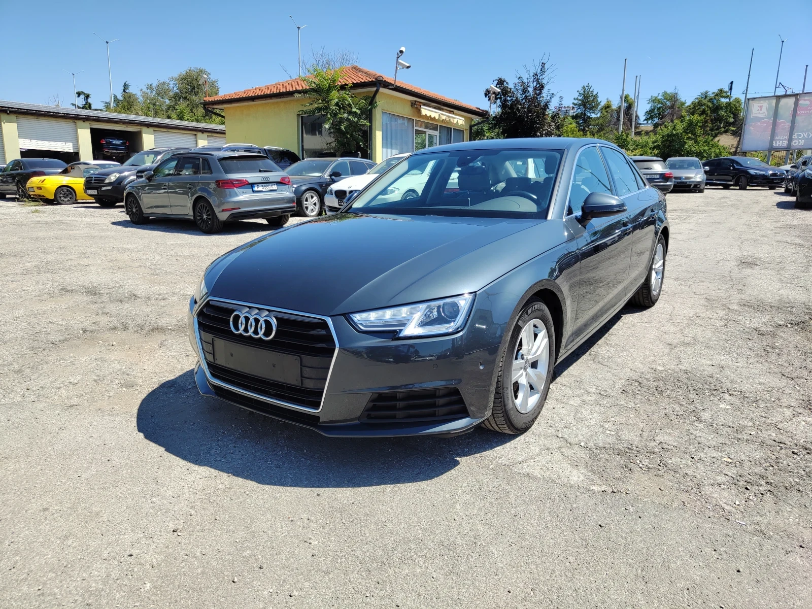 Audi A4 | Mobile.bg   1