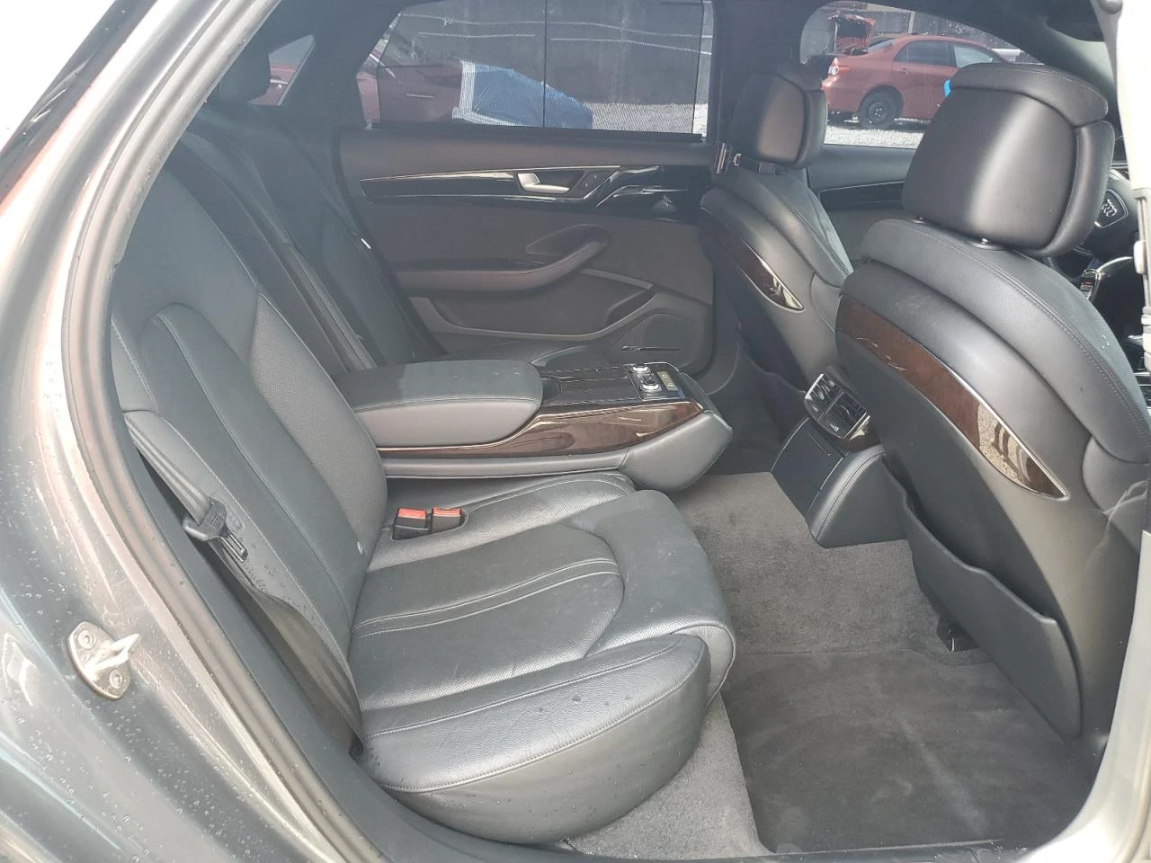 Audi A8 L Matrix* Обдух* BOSE* 360* Масаж* Въздух*  - изображение 10