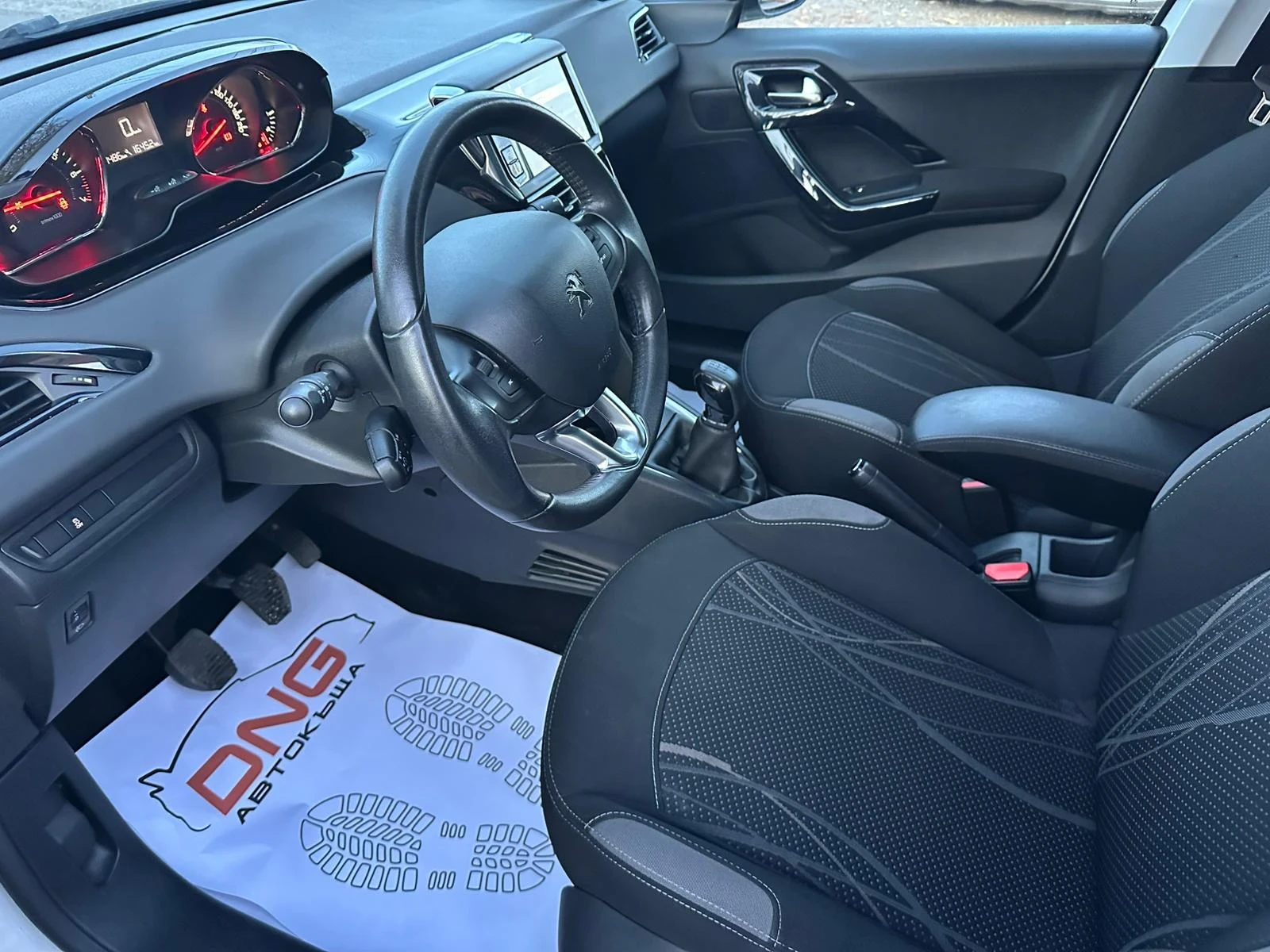 Peugeot 208 1, 200 EURO5B  | Mobile.bg   9