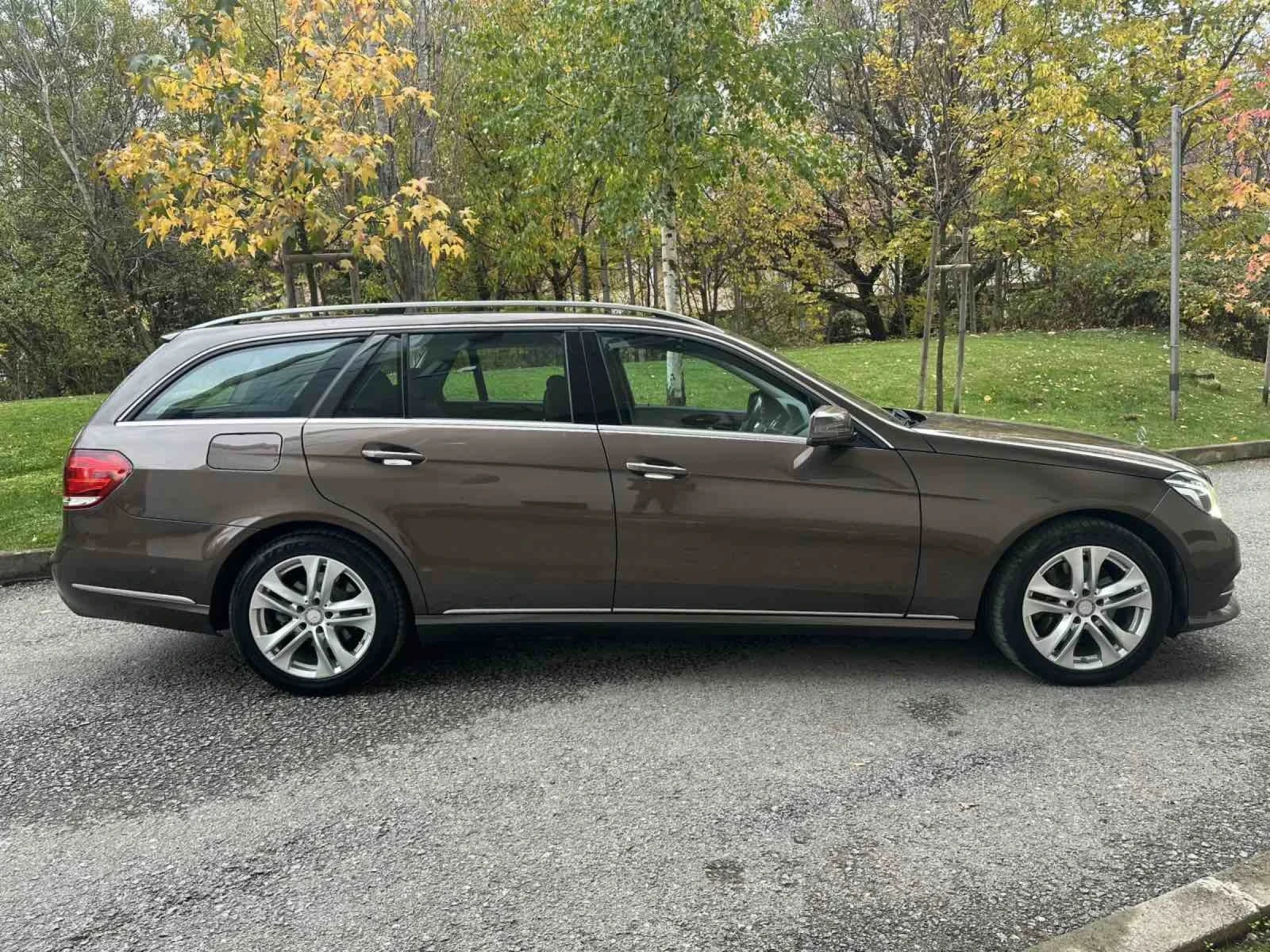 Mercedes-Benz E 350 CDI / ПОДГРЕВ / ВЪЗДУШНО ОКАЧВАНЕ  - изображение 8