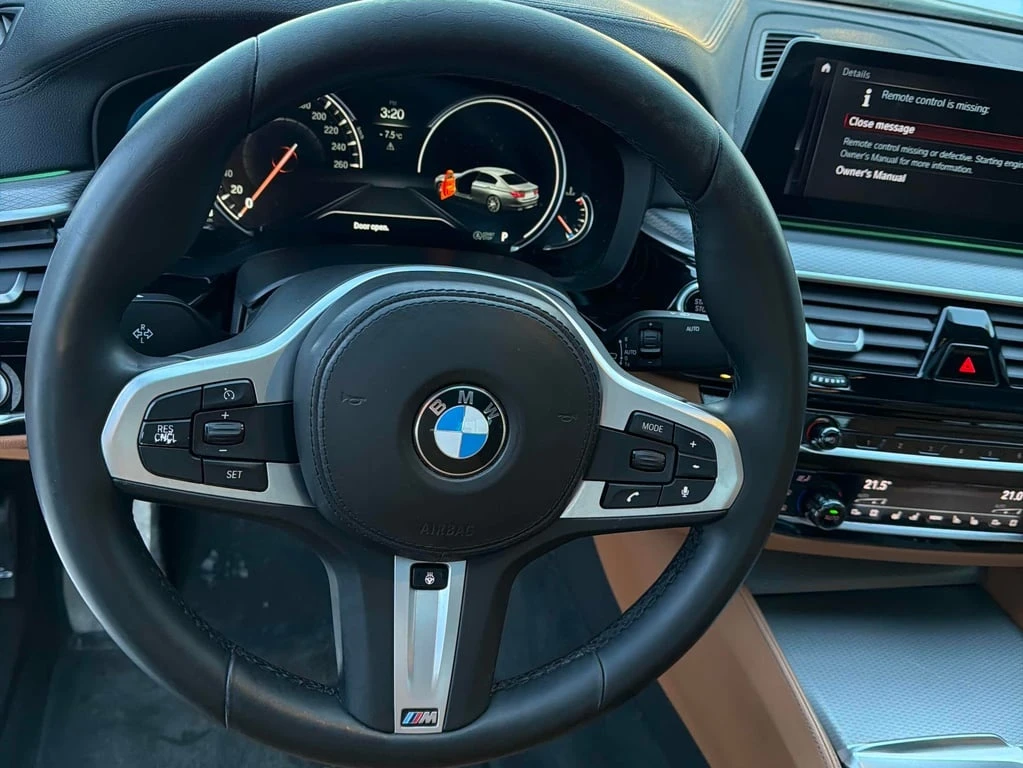 BMW 530 530i xDrive  CARFAX | Mobile.bg   13