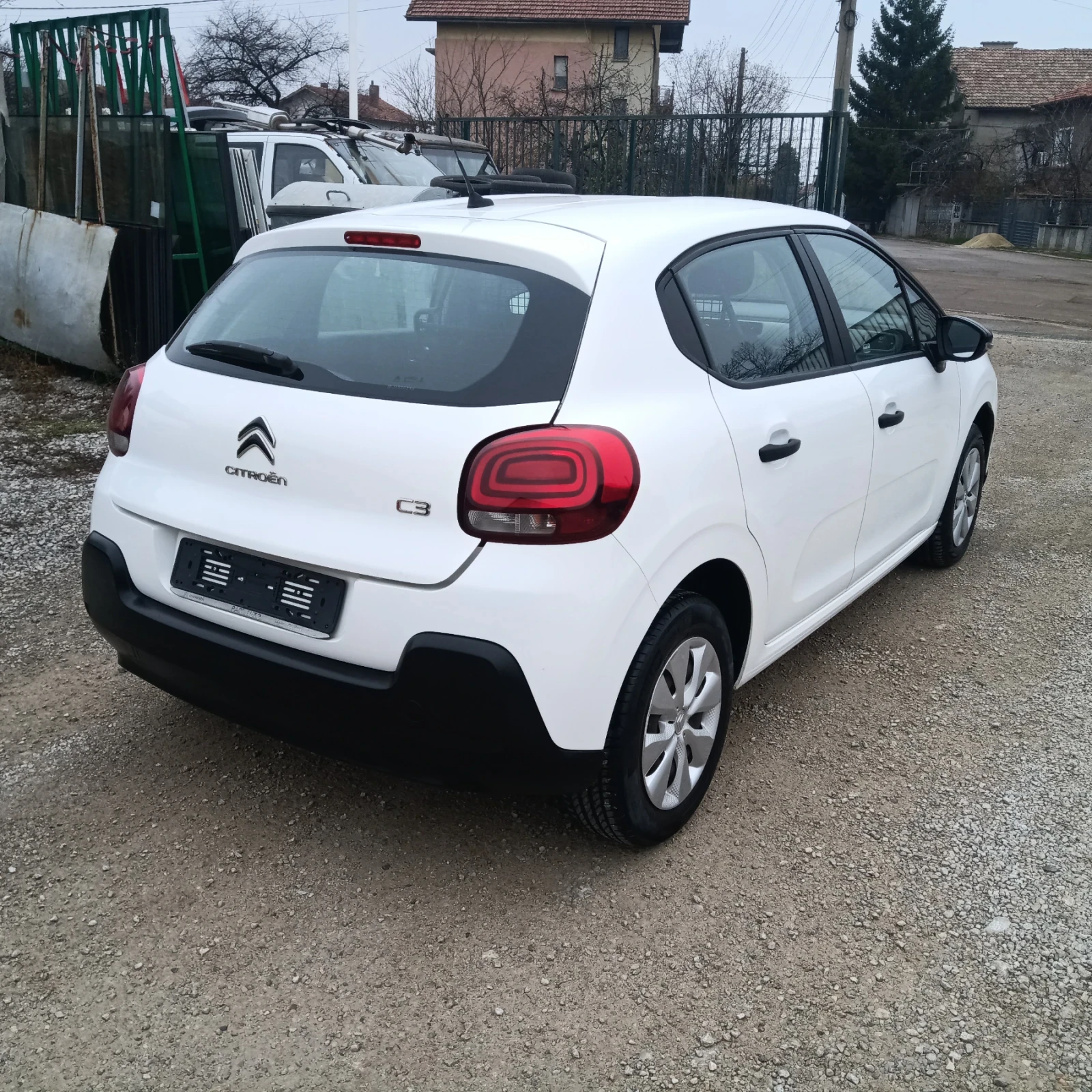Citroen C3 1+ 1 - изображение 2