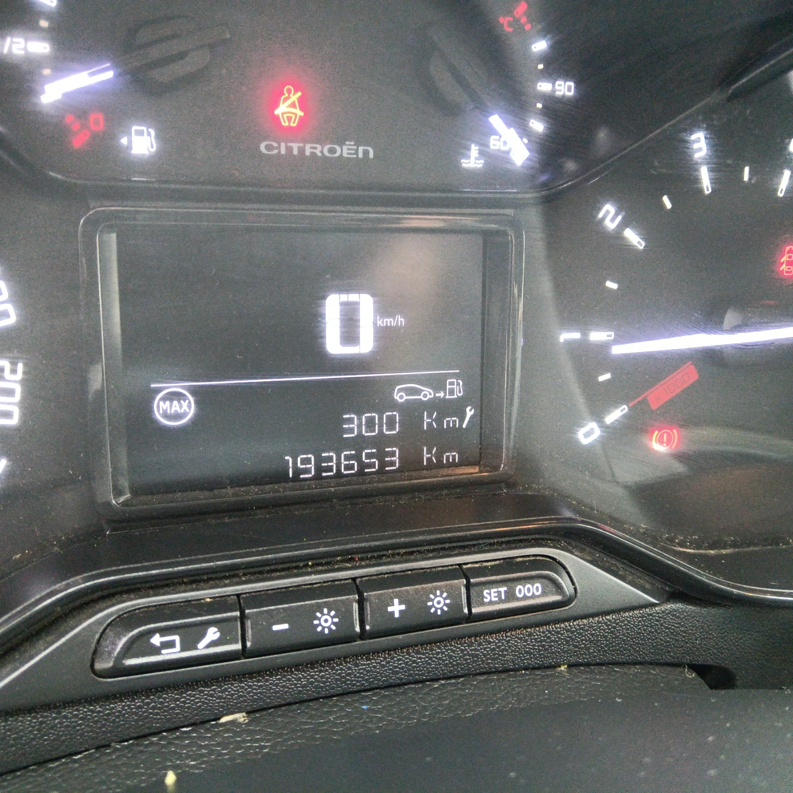 Citroen C3 1+ 1 - изображение 9