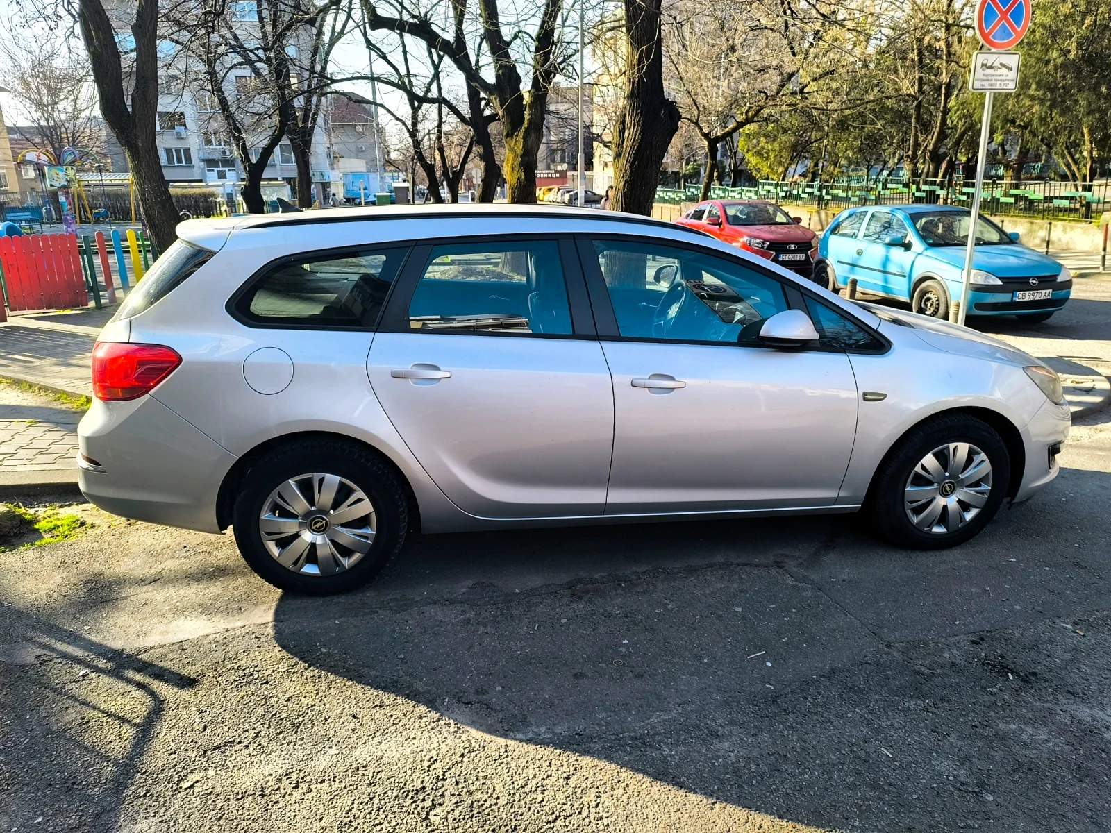 Opel Astra J, снимка 5 - Автомобили и джипове - 53755052