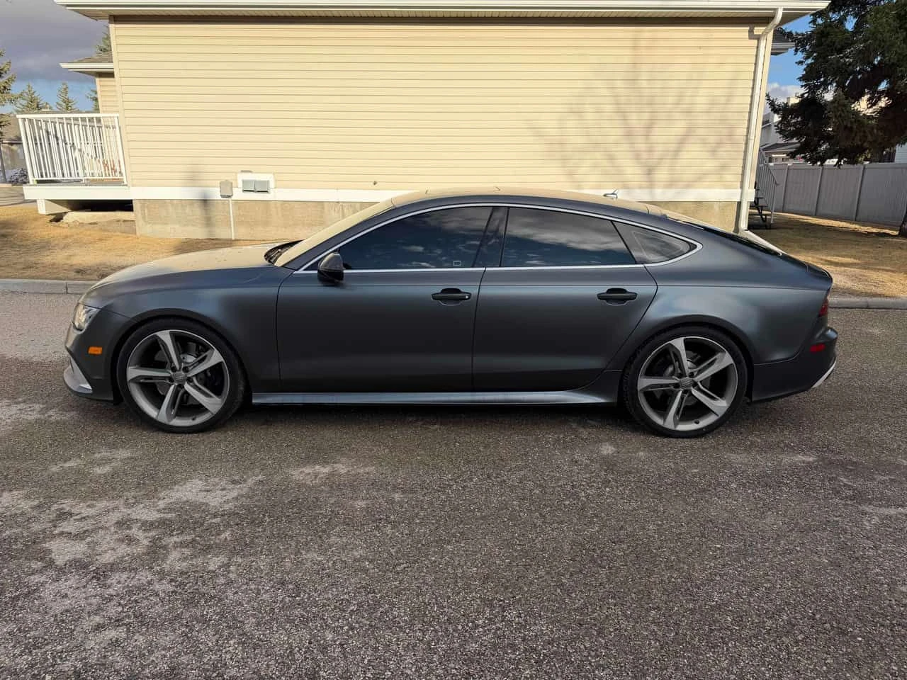 Audi Rs7  | DISTRONIC | ОБДУХВАНЕ | NIGHT VISION | , снимка 2 - Автомобили и джипове - 53947487