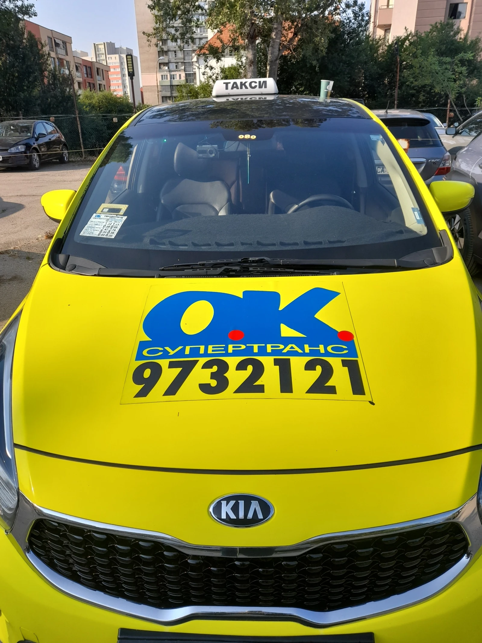 Kia Carens LPI  6+ 1 места, снимка 2 - Автомобили и джипове - 54462727