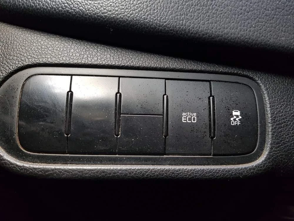 Kia Carens LPI  6+ 1 места, снимка 13 - Автомобили и джипове - 54462727