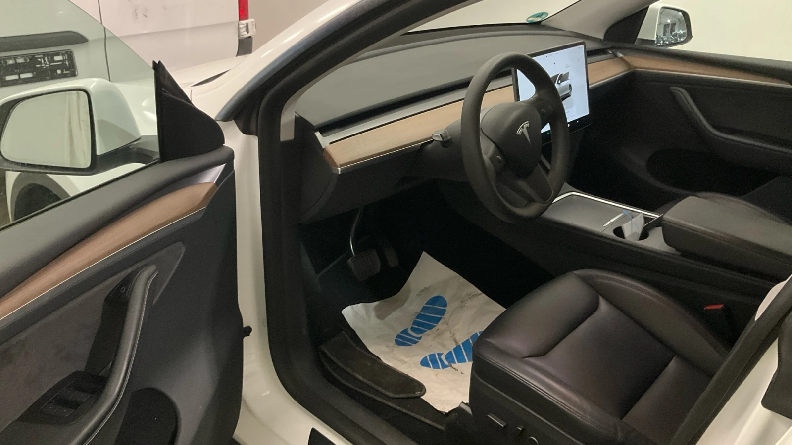 Tesla Model Y LONG RANGE DUAL MOTOR AWD, снимка 4 - Автомобили и джипове - 54181719