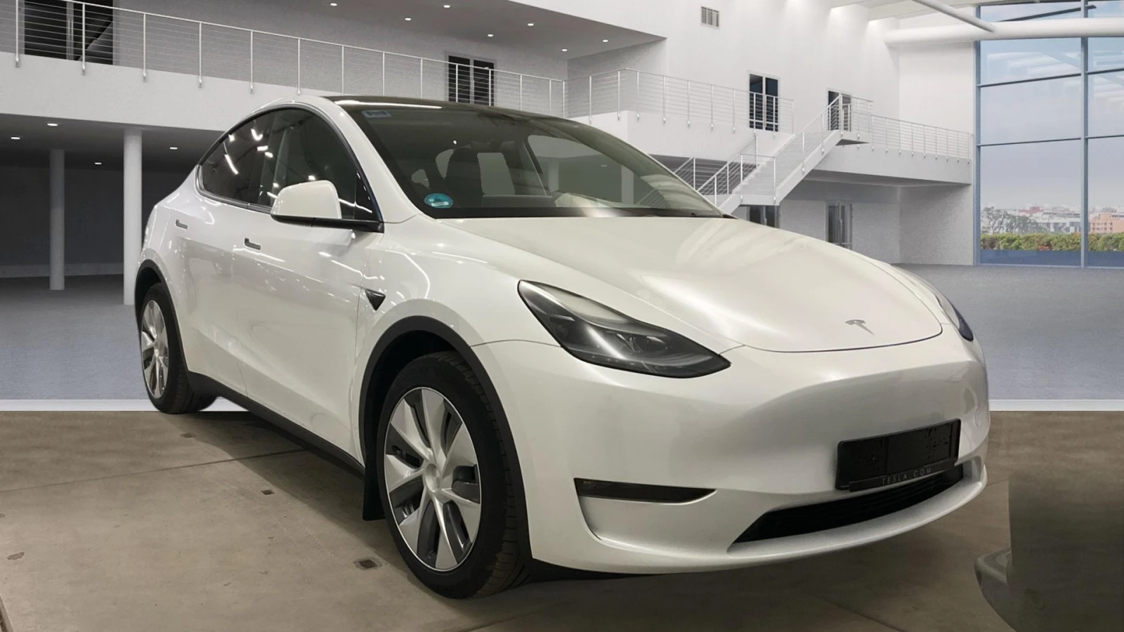 Tesla Model Y LONG RANGE DUAL MOTOR AWD