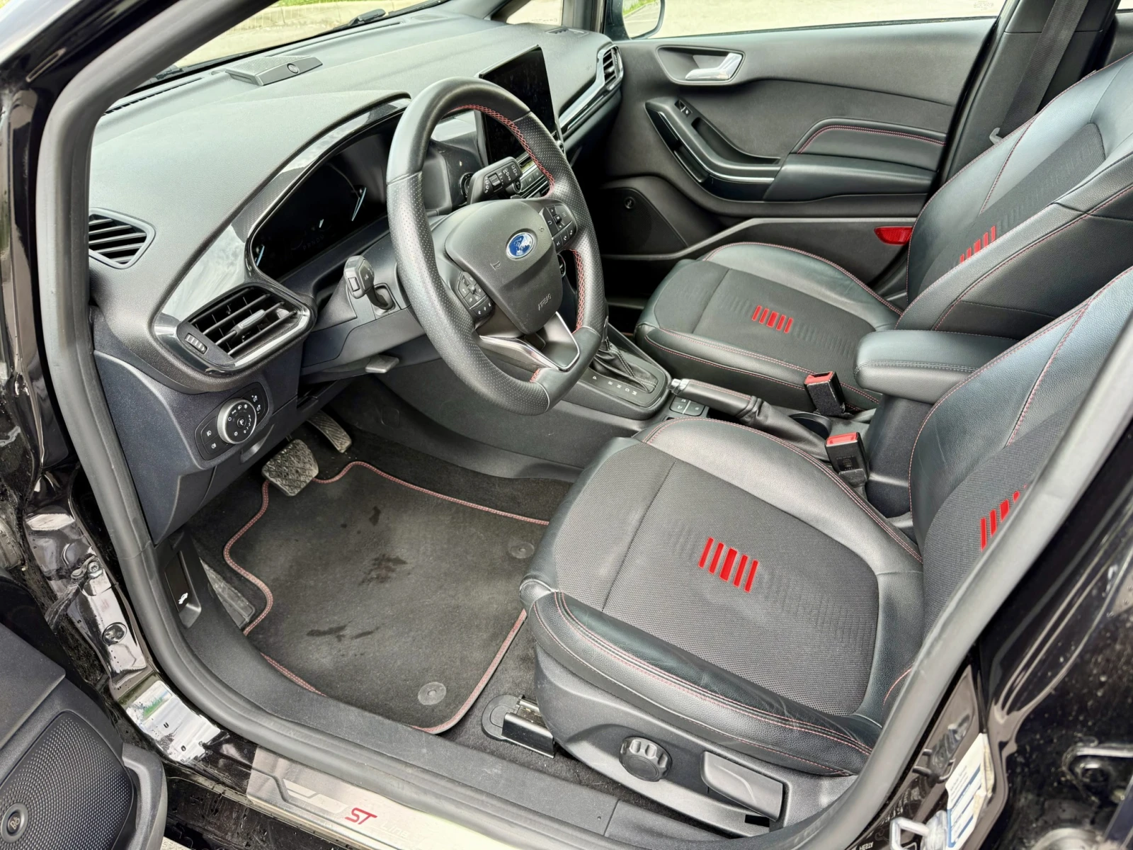 Ford Fiesta ST-Line Автомат, снимка 7 - Автомобили и джипове - 54411471