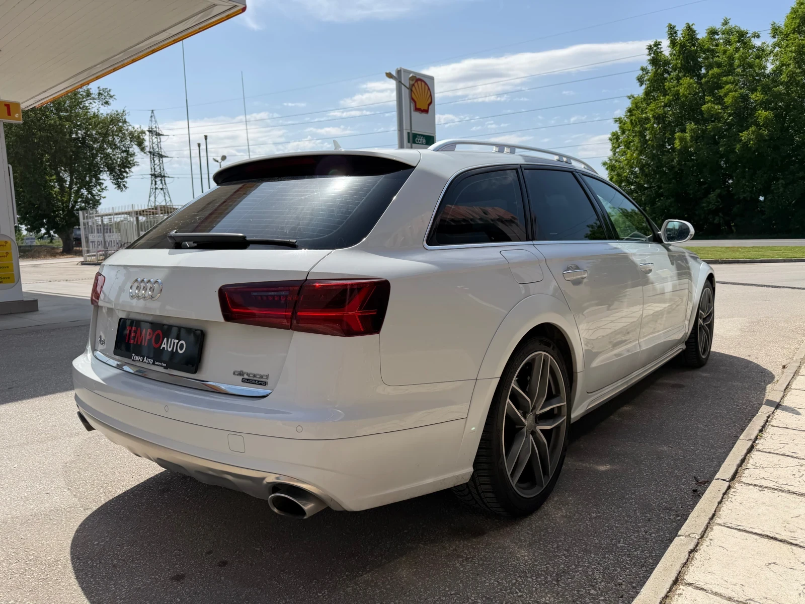 Audi A6 Allroad 3.0 Bi TURBO-320к.с-PANORAMA, снимка 6 - Автомобили и джипове - 54697382