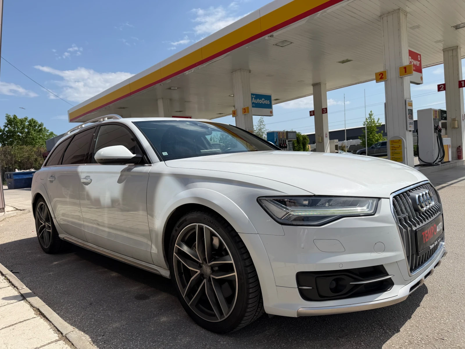 Audi A6 Allroad 3.0 Bi TURBO-320к.с-PANORAMA, снимка 7 - Автомобили и джипове - 54697382