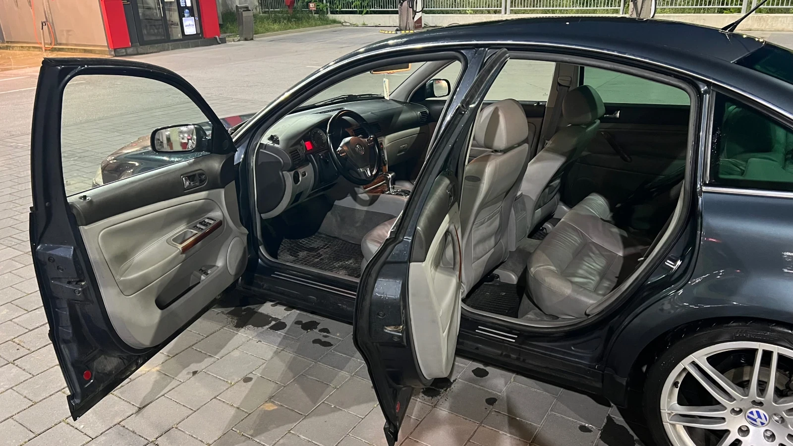 VW Passat B5.5 2.8 30V 4Motion, снимка 8 - Автомобили и джипове - 54825902