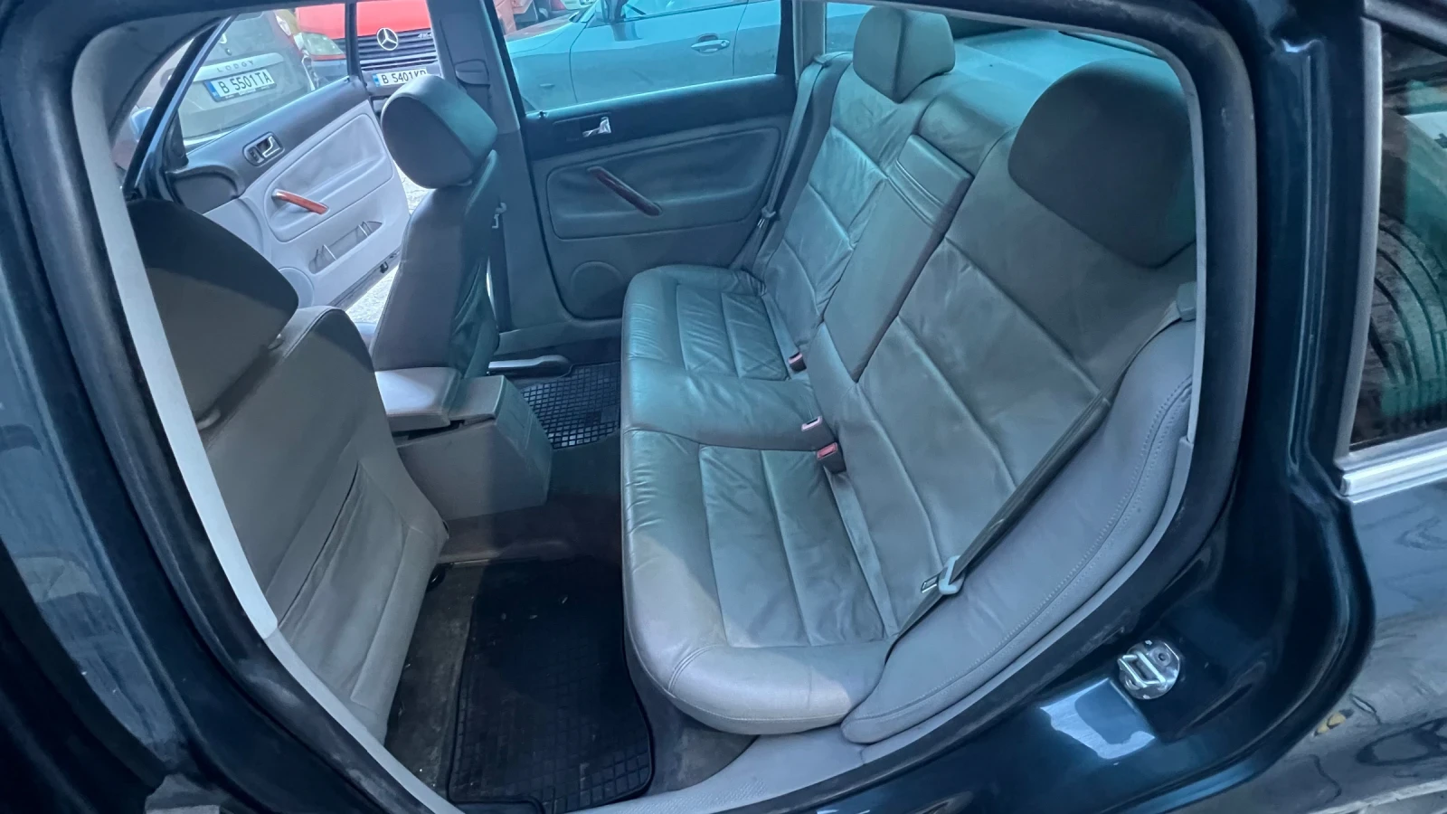 VW Passat B5.5 2.8 30V 4Motion, снимка 16 - Автомобили и джипове - 54825902