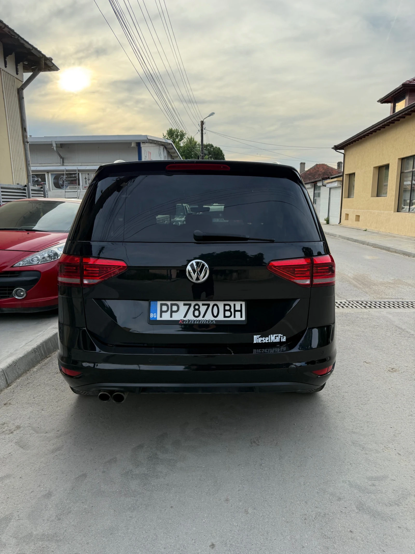 VW Touran 2.0d 150к.с. Автомат-DSG, Топ-автомобил!!!, снимка 4 - Автомобили и джипове - 54912546