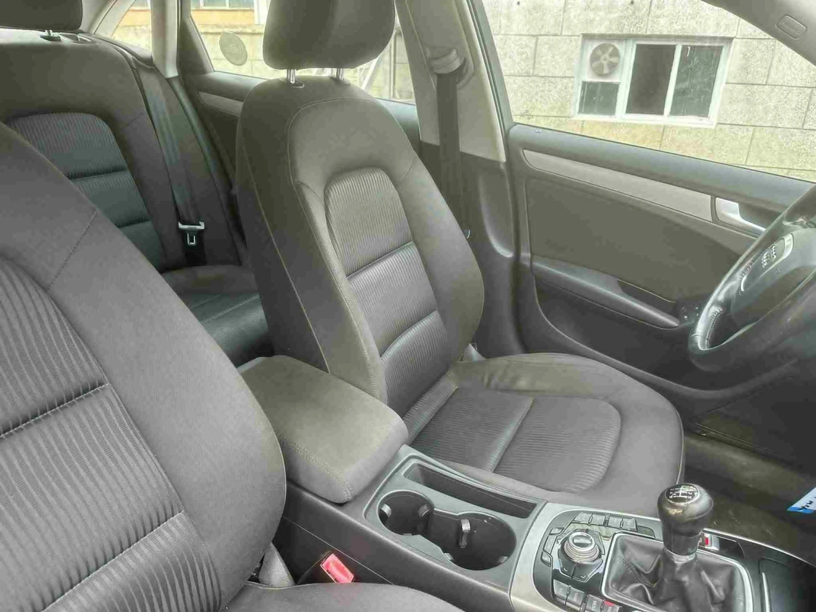 Audi A4 Sedan 2.0TDI 136 k, снимка 10 - Автомобили и джипове - 55014310
