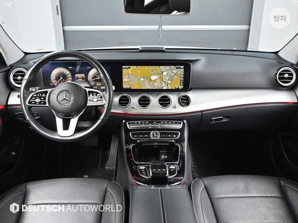 Mercedes-Benz E 300 AMG LINE HEAD UP 360CAM PANORAMA ОБДУХ, снимка 7 - Автомобили и джипове - 55402046
