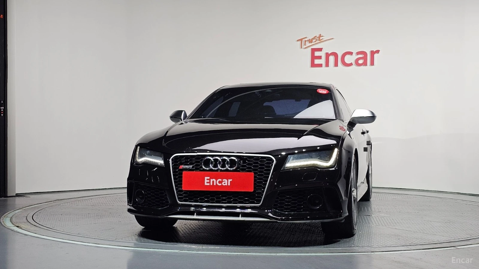 Audi Rs7 4.0 TFSI* QUATTRO SPORT* PANO* КОЖА* ПОДГРЕВ* , снимка 3 - Автомобили и джипове - 55505417