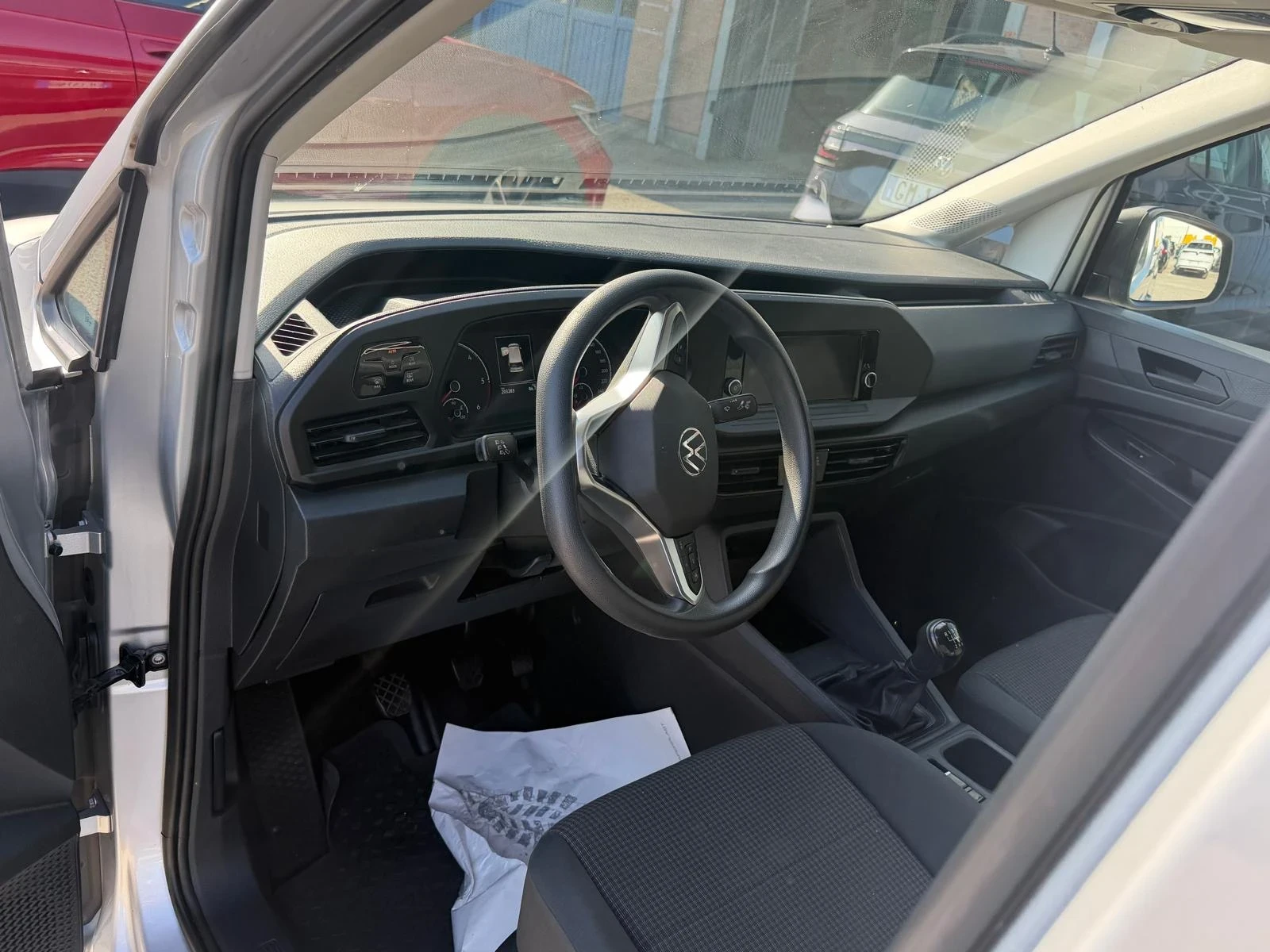 VW Caddy 2.0TDI 102hp* ДИСТРОНИК* КЛИМА* NAVI* 2022г, снимка 9 - Автомобили и джипове - 55826030