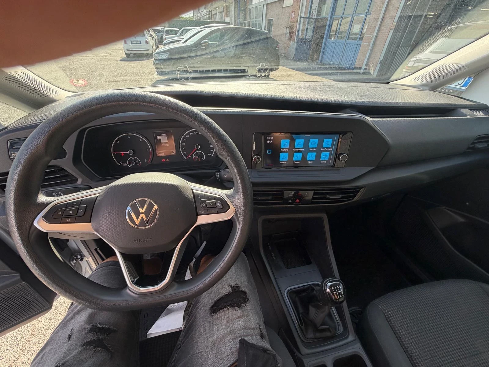 VW Caddy 2.0TDI 102hp* ДИСТРОНИК* КЛИМА* NAVI* 2022г, снимка 4 - Автомобили и джипове - 55826030