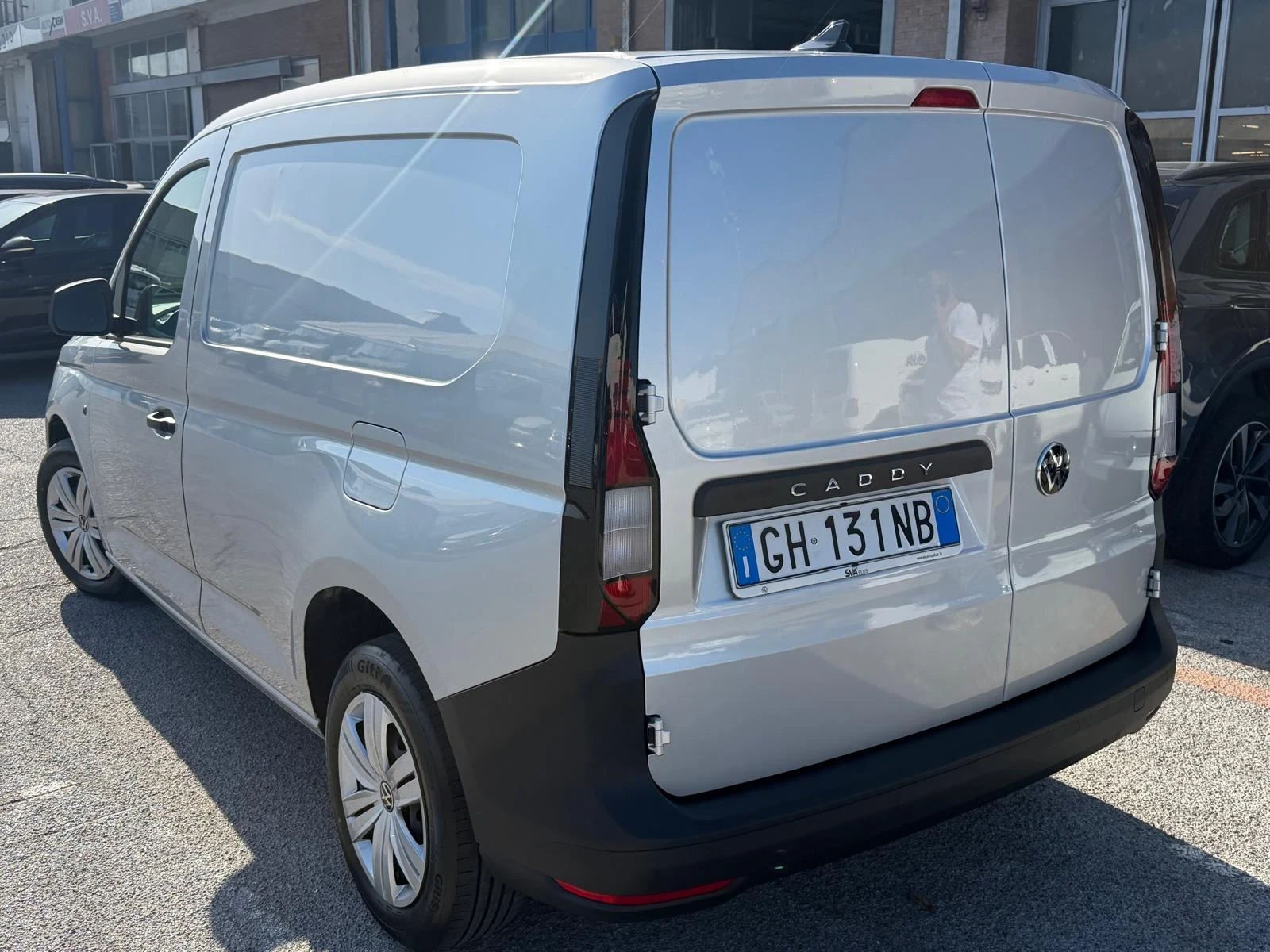 VW Caddy 2.0TDI 102hp* ДИСТРОНИК* КЛИМА* NAVI* 2022г, снимка 14 - Автомобили и джипове - 55826030