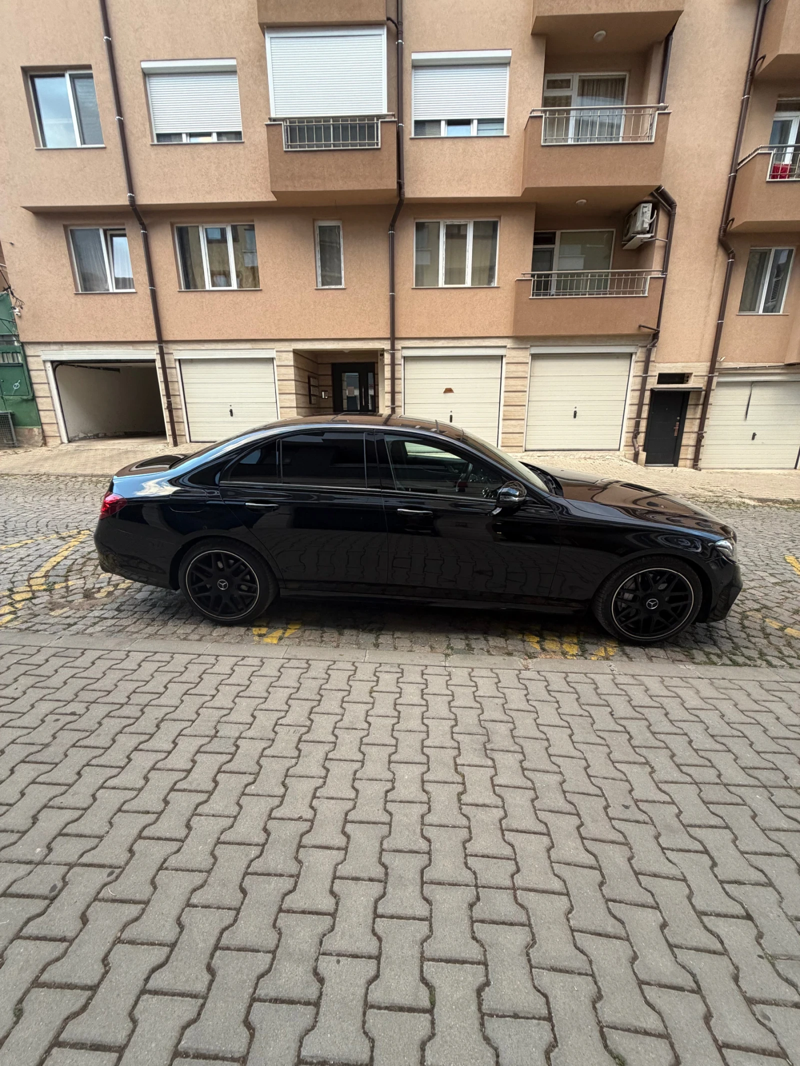 Mercedes-Benz E 220 D, снимка 7 - Автомобили и джипове - 55905019